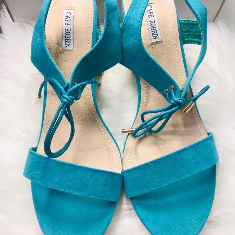 ๐๏ธ Open Toe Lace Up Turquoise Chunky Heel Shoes - Picture 2 of 6